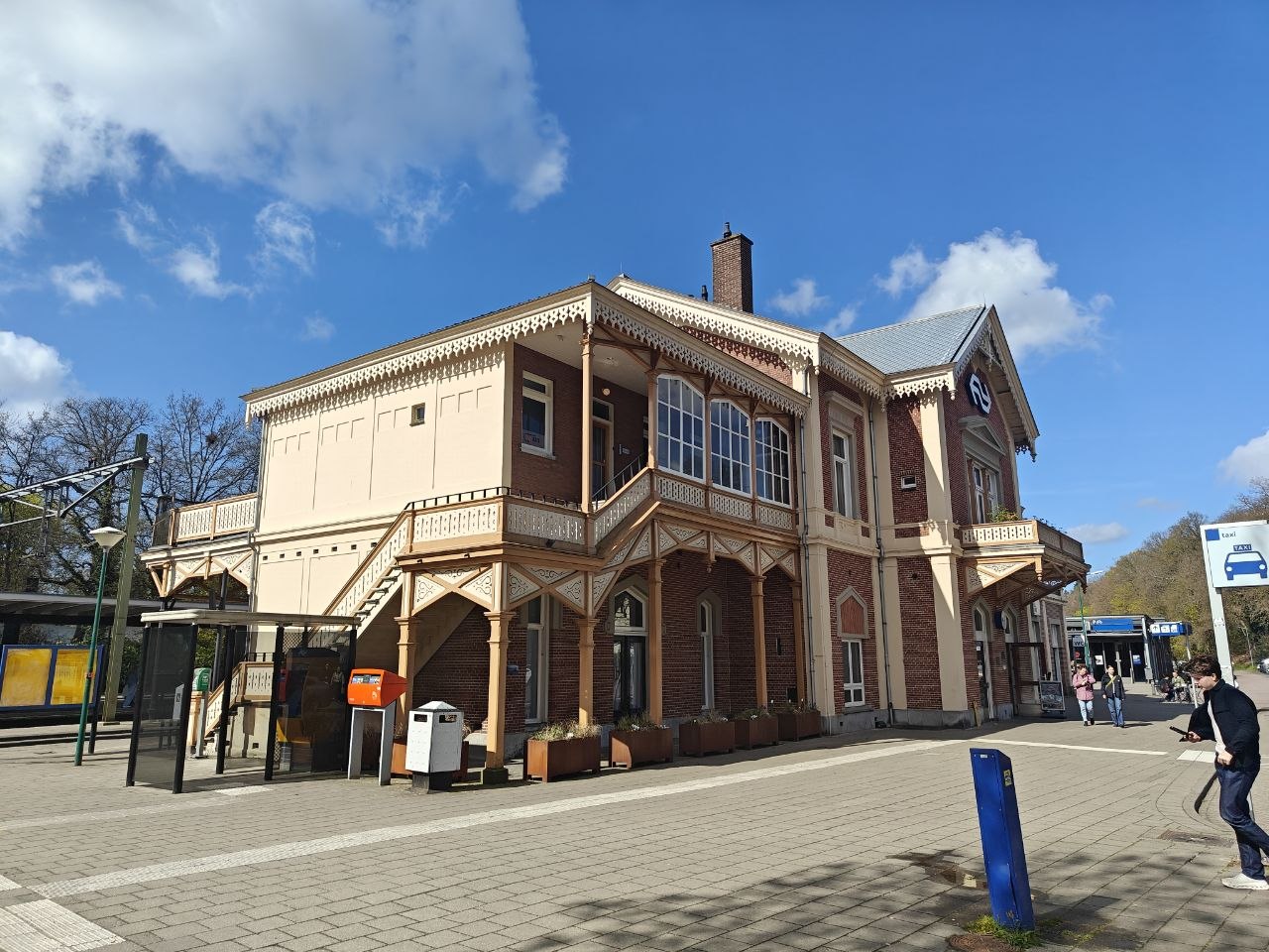 Station Baarn.